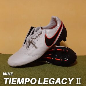 ティエンポ レガシー Ⅱ HG-E（ホワイト×ブラック）NIKE（ナイキ）サッカースパイク