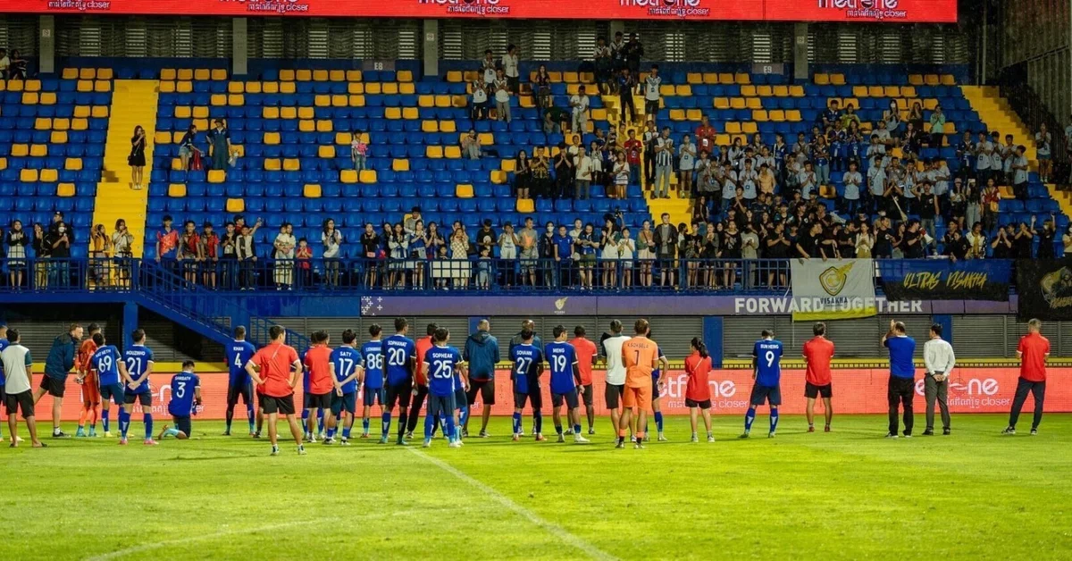 サッカー選手の契約満了と契約更新
